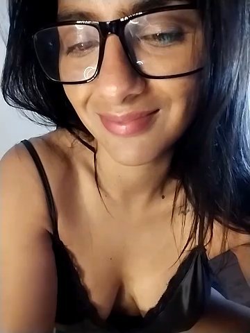 chicachocolate01 live cam screenshot female on WhoSpy.me — Watch Live Cams Now — screenshot #1
