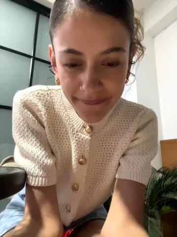 alana15 live cam screenshot female on WhoSpy.me — Watch Live Cams Now — screenshot #1