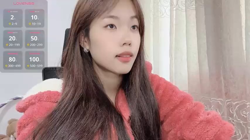 Lvy--v live cam screenshot female on WhoSpy.me — Watch Live Cams Now — screenshot #1
