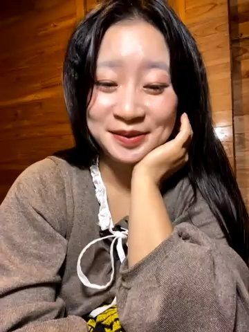 violet-00 live cam screenshot female from Vietnam on WhoSpy.me — Watch Live Cams Now — screenshot #1