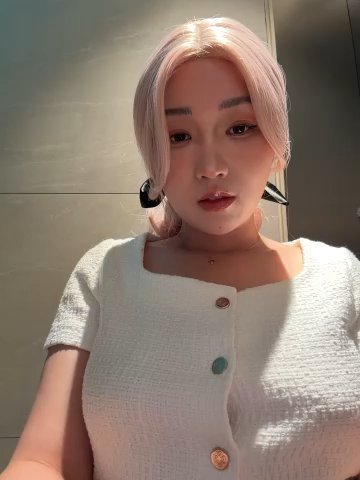 winter11 live cam screenshot female on WhoSpy.me — Watch Live Cams Now — screenshot #1