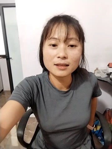 linda_bae00 live cam screenshot female from Vietnam on WhoSpy.me — Watch Live Cams Now — screenshot #7