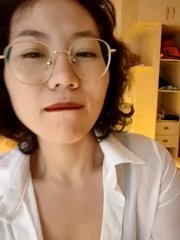 nini10052025 live cam screenshot female from China on WhoSpy.me — Watch Live Cams Now — screenshot #1